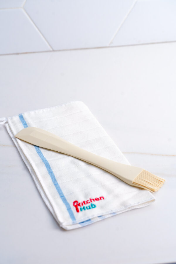 Dual - Purpose Scraper + Oil Brush
